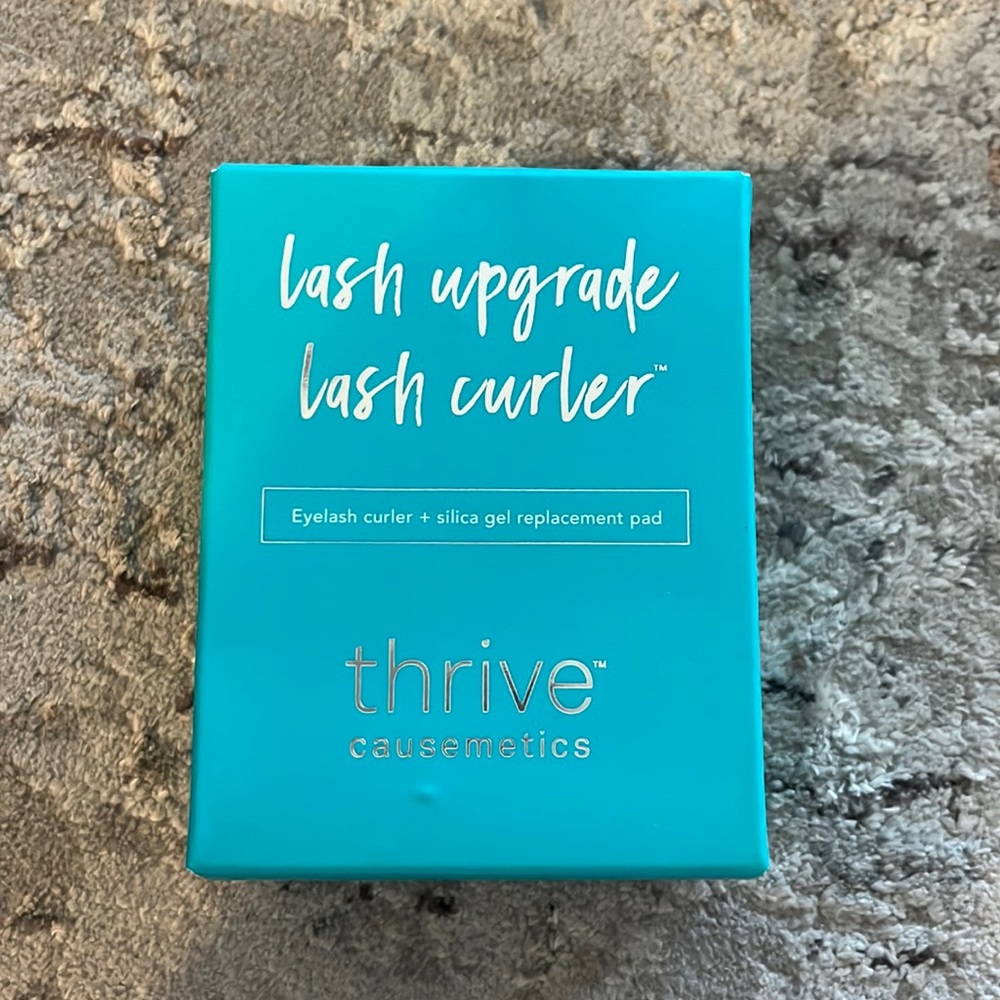 THRIVE Lash Upgrade Lash Curler& replacement pad